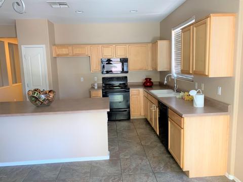 3453 E Turnberry Dr, Gilbert, AZ 85298 photo 2