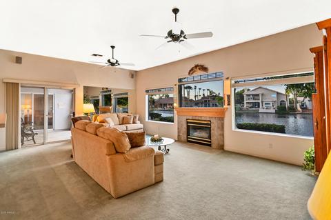 2112 E Freeport Ln, Gilbert, AZ 85234 photo 6