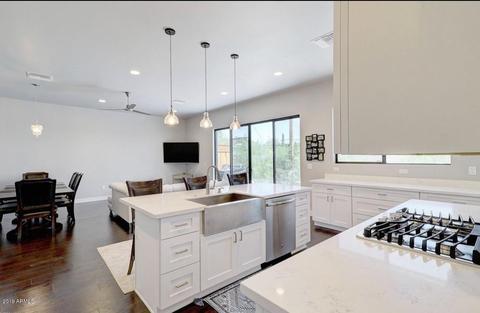 17 E Foothill Dr, Phoenix, AZ 85020 photo 4
