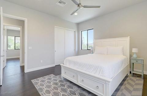 17 E Foothill Dr, Phoenix, AZ 85020 photo 10