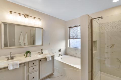 2732 E Gary Way, Phoenix, AZ 85042 photo 8