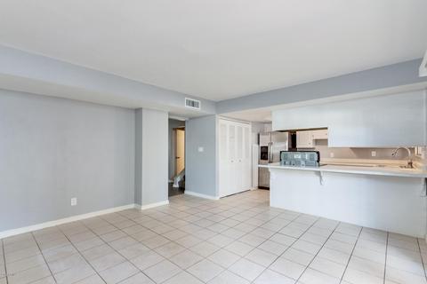 4452 E Belleview St, Phoenix, AZ 85008 photo 3