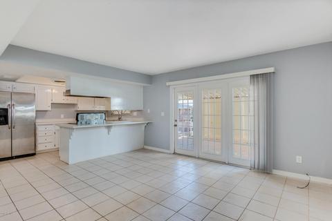 4452 E Belleview St, Phoenix, AZ 85008 photo 4
