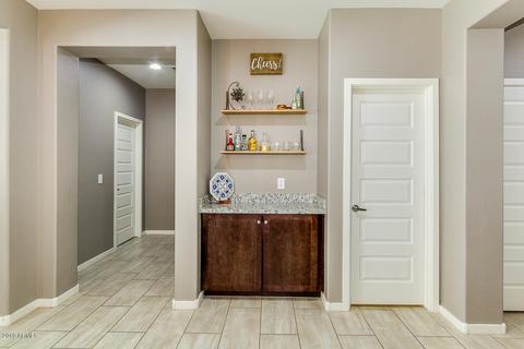 2817 E Pearl St, Mesa, AZ 85213 photo 5