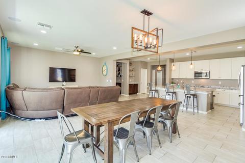 2817 E Pearl St, Mesa, AZ 85213 photo 10