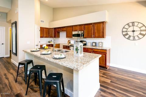 654 N Clancy --, Mesa, AZ 85207 photo 7
