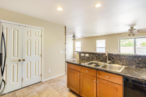 5805 E Hampton Ave, Mesa, AZ 85206 photo 11