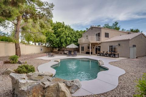 1554 E Beacon Dr, Gilbert, AZ 85234 photo 1