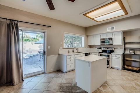 1554 E Beacon Dr, Gilbert, AZ 85234 photo 14
