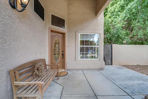 1554 E Beacon Dr, Gilbert, AZ 85234 photo 2