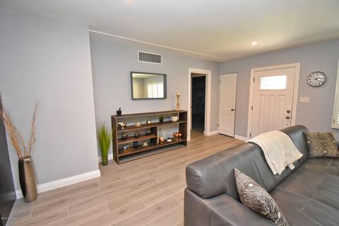 2818 E Highland Ave, Phoenix, AZ 85016 photo 9