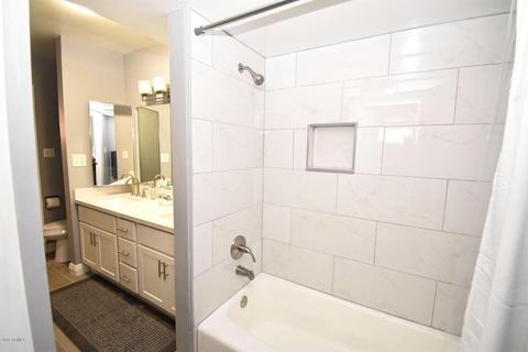 2818 E Highland Ave, Phoenix, AZ 85016 photo 17