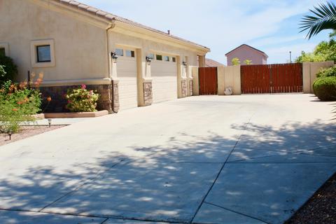 8535 E Hillview Cir, Mesa, AZ 85207 photo 3