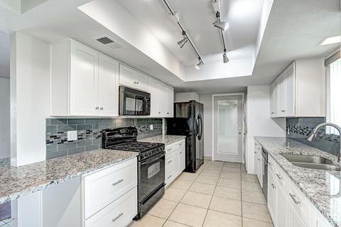 114 E Northern Ave, Phoenix, AZ 85020 photo 2