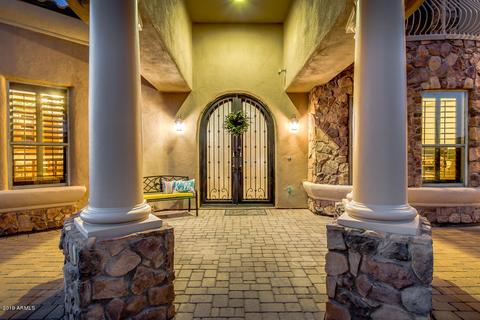 8008 E Rochelle St, Mesa, AZ 85207 photo 1