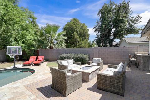3835 N 41st Pl, Phoenix, AZ 85018 photo 8