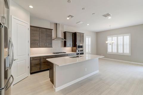 6626 E Marisa Ln, Phoenix, AZ 85054 photo 2