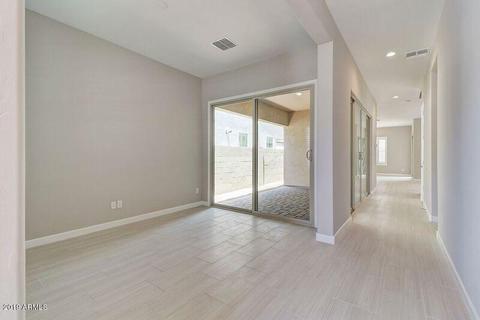 6626 E Marisa Ln, Phoenix, AZ 85054 photo 9