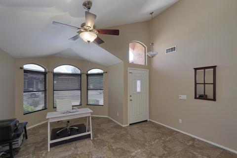 4703 E Swilling Rd, Phoenix, AZ 85050 photo 9