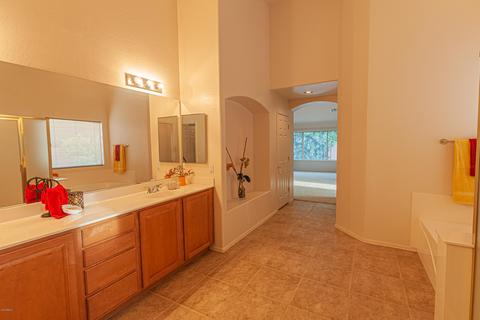4453 E Downing Cir, Mesa, AZ 85205 photo 10