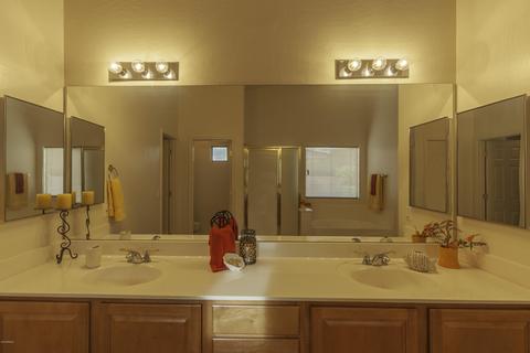 4453 E Downing Cir, Mesa, AZ 85205 photo 11