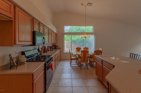 4453 E Downing Cir, Mesa, AZ 85205 photo 2