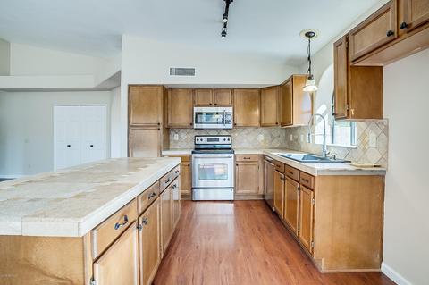 1443 E Redfield Rd, Gilbert, AZ 85234 photo 2