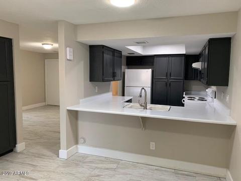 5220 E Tamblo Dr, Phoenix, AZ 85044 photo 2