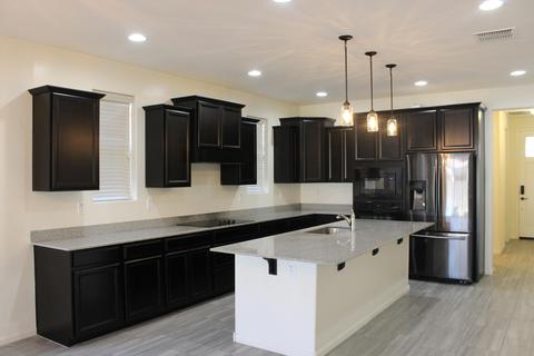 10544 E Durant Dr, Mesa, AZ 85212 photo 2