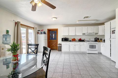 1842 W Carson Rd, Phoenix, AZ 85041 photo 3