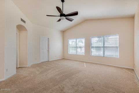 258 S Cobblestone Dr, Gilbert, AZ 85296 photo 17