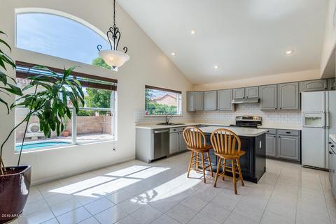 258 S Cobblestone Dr, Gilbert, AZ 85296 photo 14