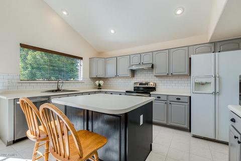 258 S Cobblestone Dr, Gilbert, AZ 85296 photo 15