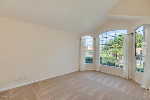 258 S Cobblestone Dr, Gilbert, AZ 85296 photo 5