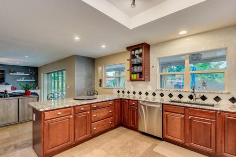 987 E Dava Dr, Tempe, AZ 85283 photo 6