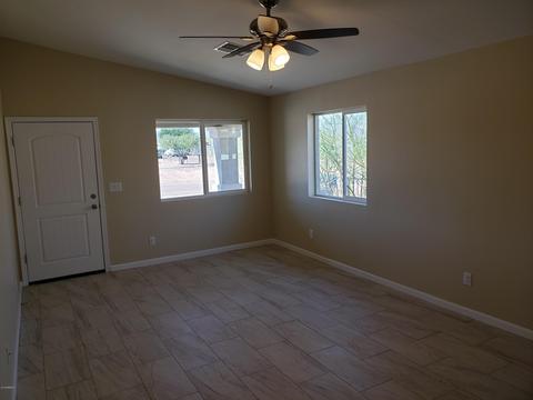 1718 Encinas Ln, Phoenix, AZ 85040 photo 4