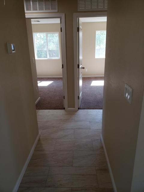 1718 Encinas Ln, Phoenix, AZ 85040 photo 5