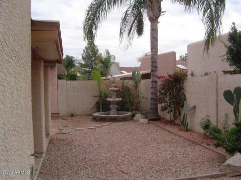 4541 E Rosemonte Dr, Phoenix, AZ 85050 photo 1