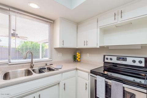 1139 E Watson Dr, Tempe, AZ 85283 photo 12