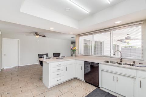 1139 E Watson Dr, Tempe, AZ 85283 photo 14