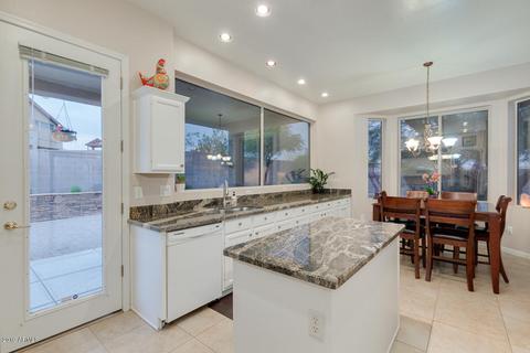 7539 E Oasis Cir, Mesa, AZ 85207 photo 5