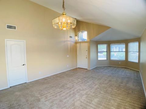 1737 E Morgan Ct, Gilbert, AZ 85295 photo 2