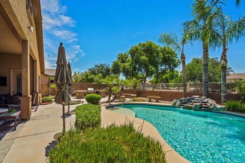 615 E Hampton Ct, Gilbert, AZ 85295 photo 3
