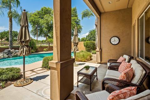 615 E Hampton Ct, Gilbert, AZ 85295 photo 2
