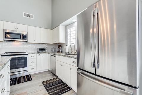 939 E South Fork Dr, Phoenix, AZ 85048 photo 18