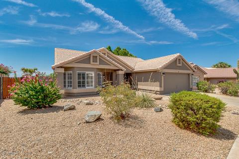 939 E South Fork Dr, Phoenix, AZ 85048 photo 2