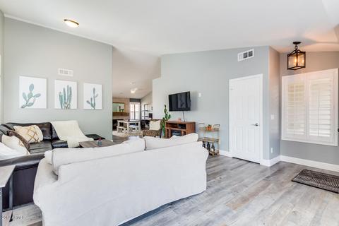 939 E South Fork Dr, Phoenix, AZ 85048 photo 6