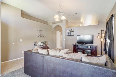 2705 E Anderson Dr, Phoenix, AZ 85032 photo 4