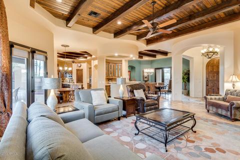 8335 E Knoll Cir, Mesa, AZ 85207 photo 9
