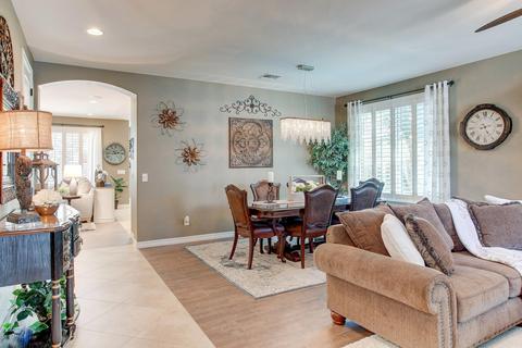 2459 E Carob Dr, Gilbert, AZ 85298 photo 4